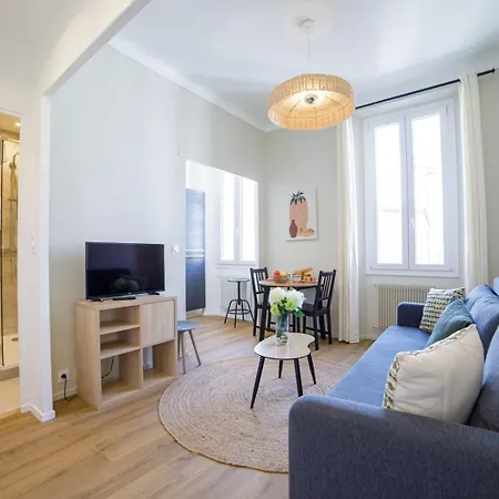 Lumineux Et Renove Centre Apartment Cannes
